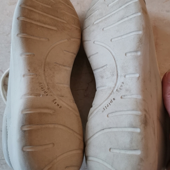 Easy Spirit Walking Shoes Sneakers Grey Beige Size 7W - Picture 5 of 8